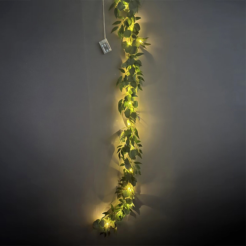 Battery Type LED Outdoor Garden Decorative Light Green Vine String Light